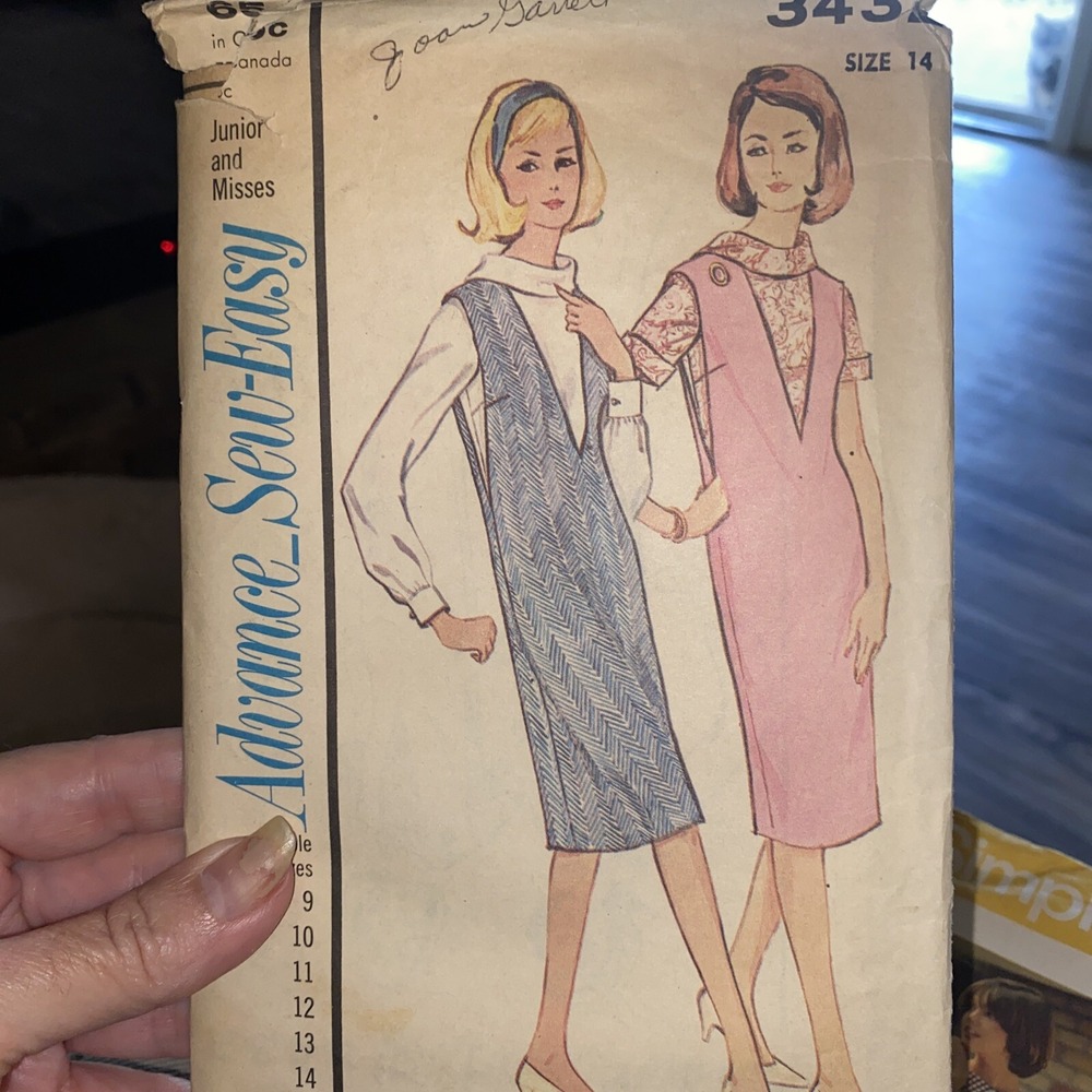Vintage 1960s Advance Dress Pattern 3432 Size 14 Jumper Blouse Cut Complete